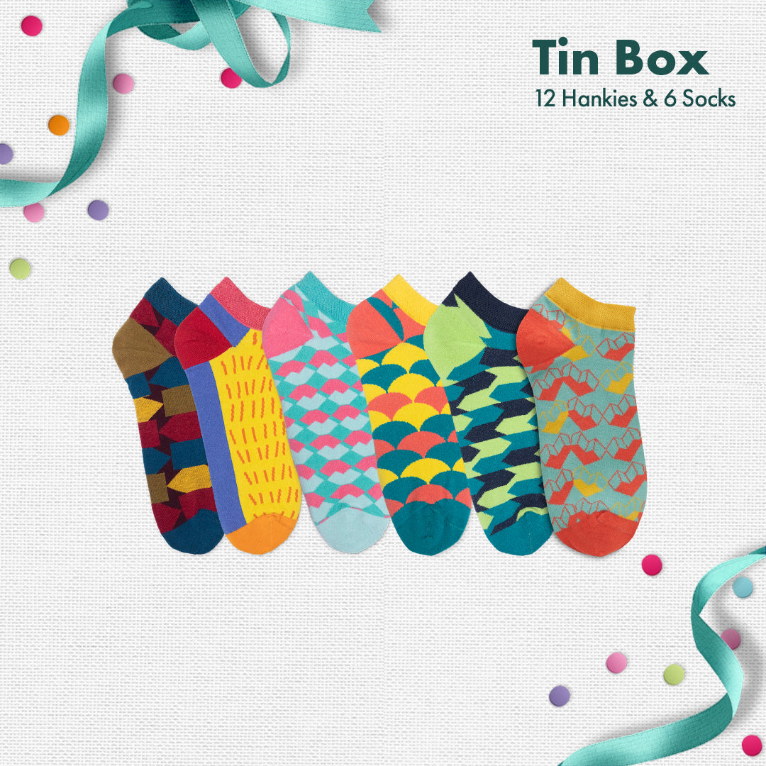 GMT! Giraffe Mood Time! Tin Gift Box, 12 Unisex Hankies + 6 Unisex Ankle Length Socks, 100% Organic Cotton, Box of 18