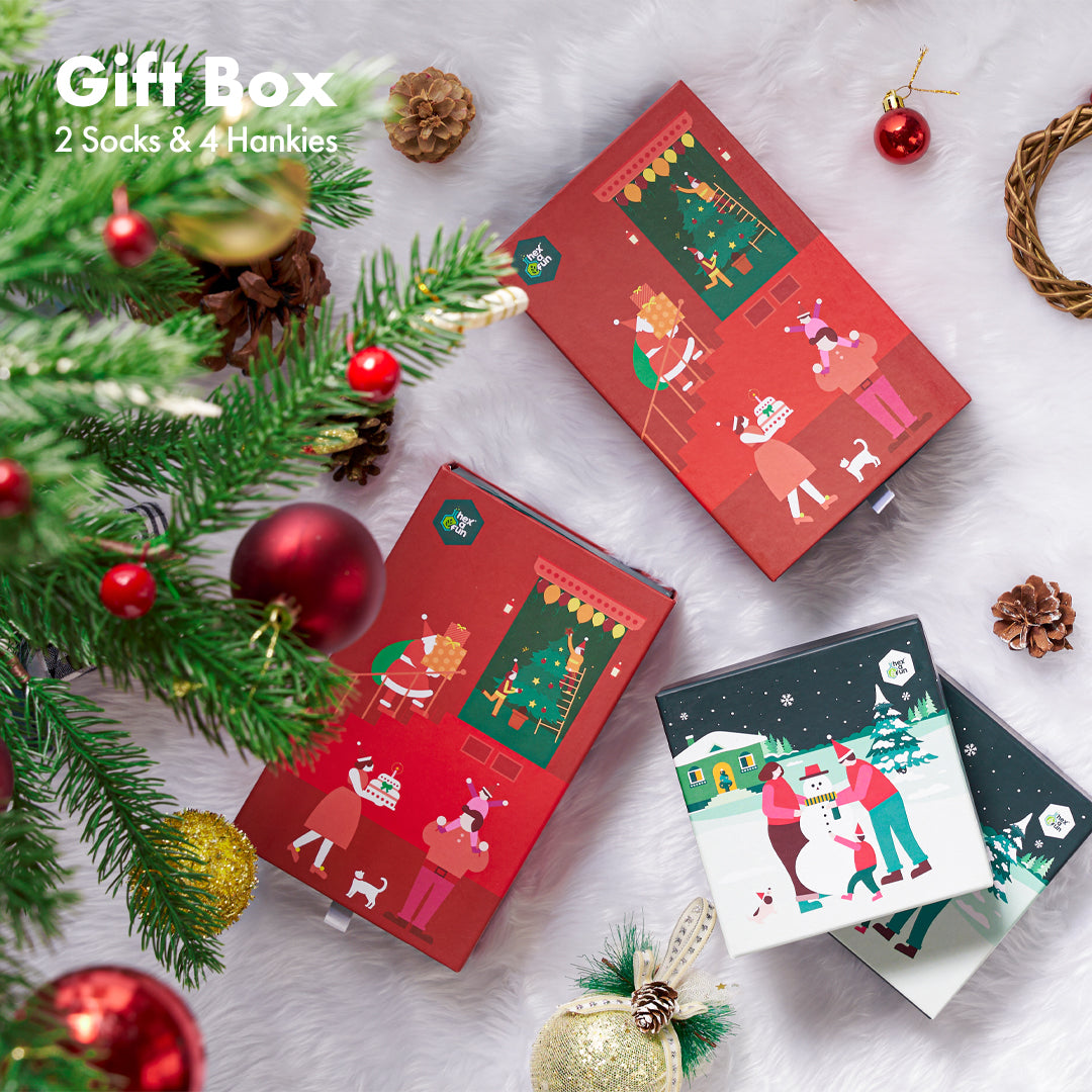 JLT! Jingle Bell Like That! 2 Unisex Crew Length Socks + 4 Unisex Hankies, 100% Organic Cotton, Gift Box of 6