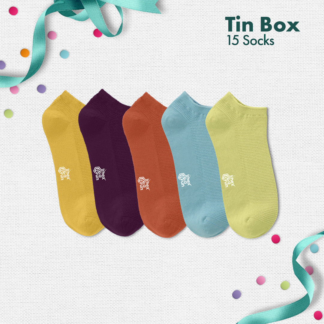 GMT! Giraffe Mood Time! Tin Gift Box, Unisex Ankle Length Socks, 100% Organic Cotton, Box of 15